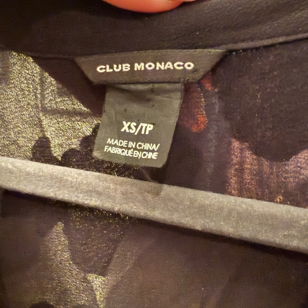 Club Monaco Black Floral Women's Top Silk - Picture 4 of 5